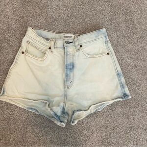 American Eagle Ultra High Rise Bleached Denim Shorts🇺🇸❣️size 6